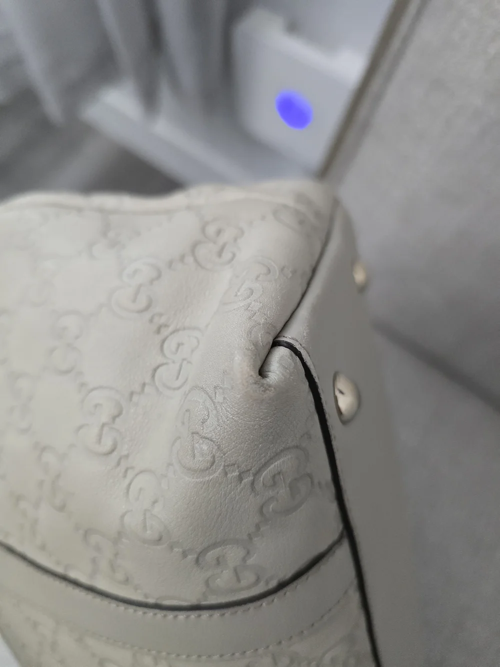 100% Authentic Gucci Cream Guccissima Leather Abbey D-Ring Tote - Picture 12 of 16